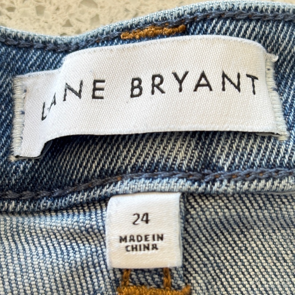 Lane Bryant Distressed Stretch Denim Jean Shorts Women Plus Size 24 Bermuda Boho - Picture 13 of 16